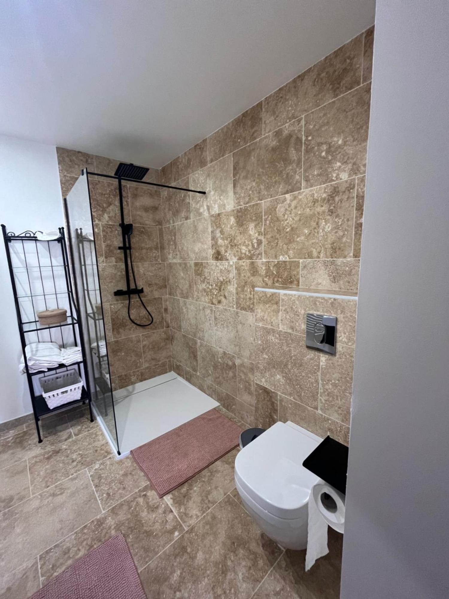 Repaire - Le Repaire De Maltus "Gites & Spa" Lussac  Bagian luar foto